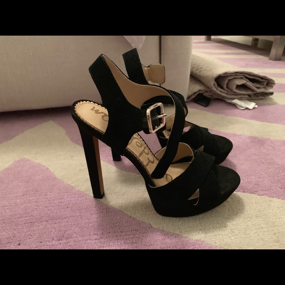 Black heels - Picture 5 of 5